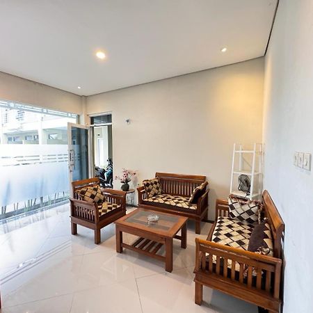 Fakhira Residence Hotel Cianjur Zewnętrze zdjęcie