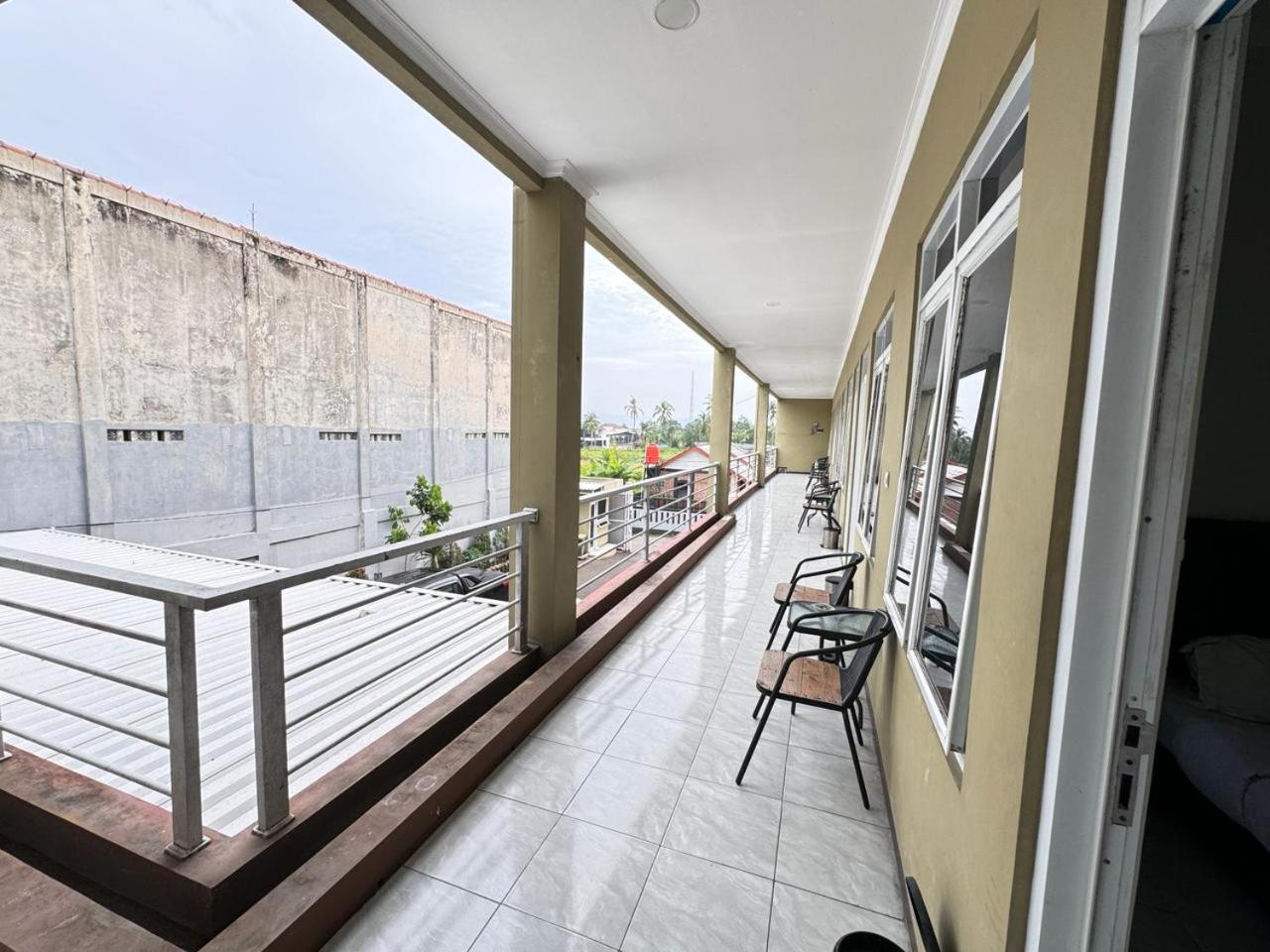 Fakhira Residence Hotel Cianjur Zewnętrze zdjęcie