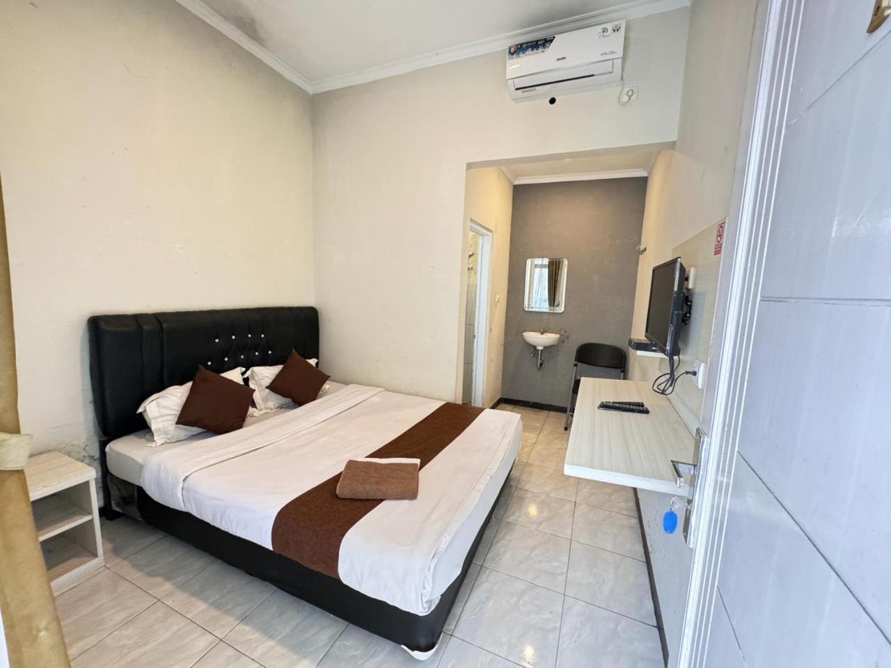 Fakhira Residence Hotel Cianjur Zewnętrze zdjęcie